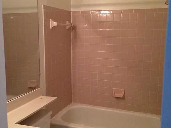 5th image of 2762 Stone Hollow Dr
