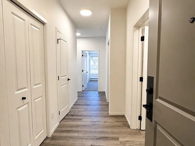140 Mahogany St S #111 — Photo 10