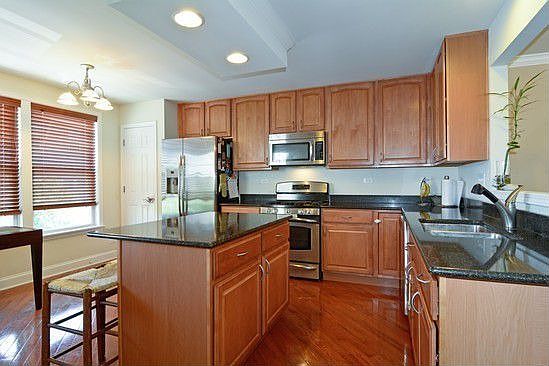 3rd image of 1453 Blackhawk Ct Unit 5