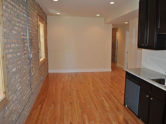 3rd image of 1626-1630 W Fargo Ave #1626-2E