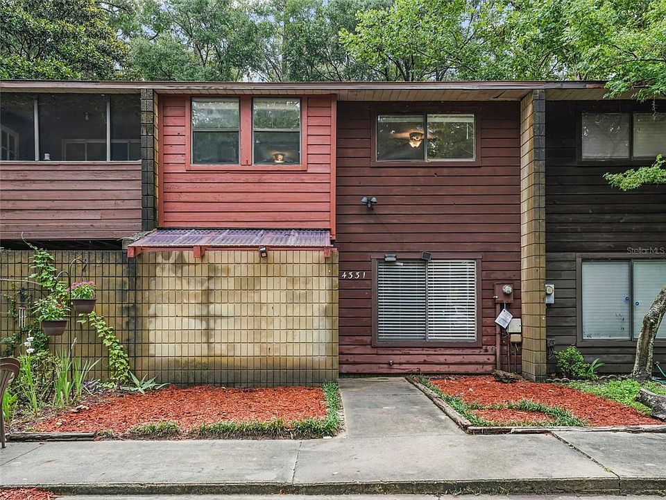 1st image of 4331 SW 67th Ter