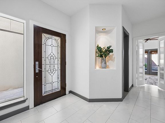 2nd image of 6406 Rodrigo St #B