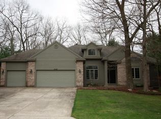 2349 N Hilltop Dr, Muskegon, MI