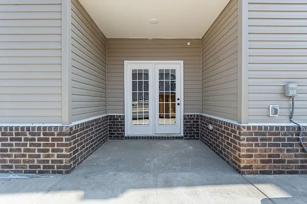 East Johnson Apartments — Photo 15