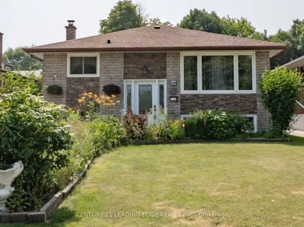 258 Nipigon St, Oshawa, ON L1J 4N7
