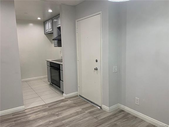 5th image of 8120 Winter Gardens Blvd