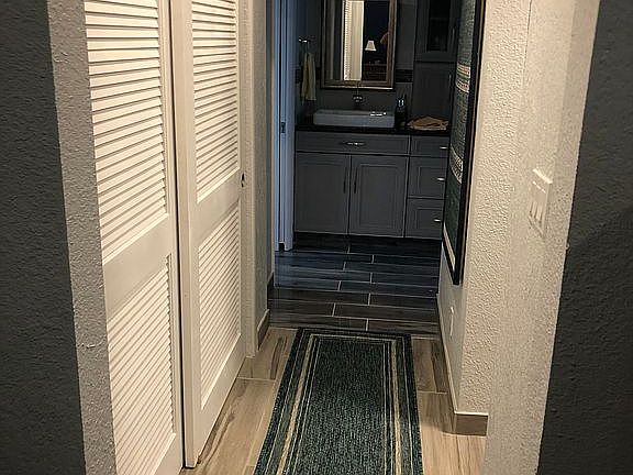 3rd image of 5890 NE 21st Ln