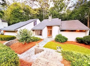 320 Fauna Ct, Sandy Springs, GA 30350