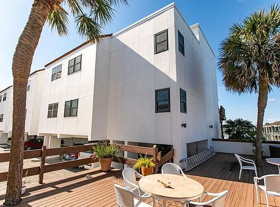 3rd image of 8654 Pontchartrain Blvd APT 7