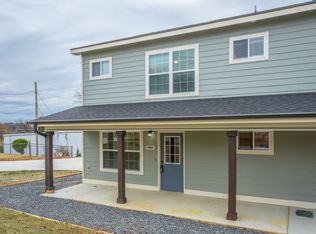 5712 Pearl St #100, Ooltewah, TN 37363