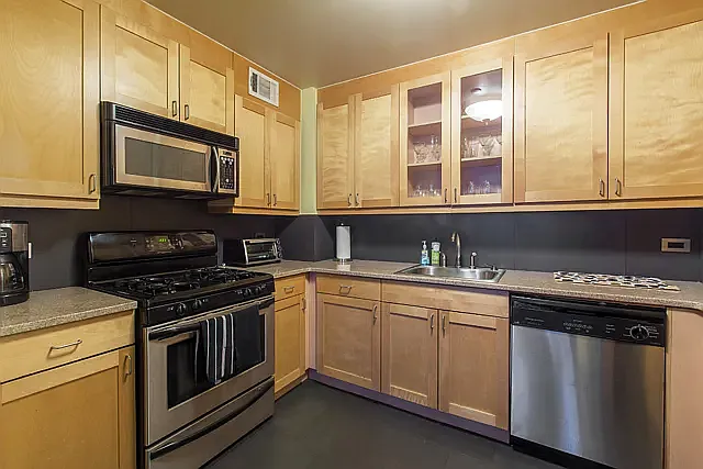 845 2nd Ave #2B — Photo 7