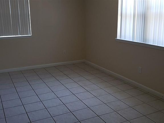 4th image of 8172 Imperial Dr