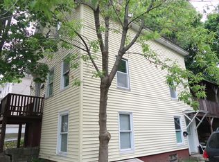 18 Winthrop Ct, Augusta, ME 04330