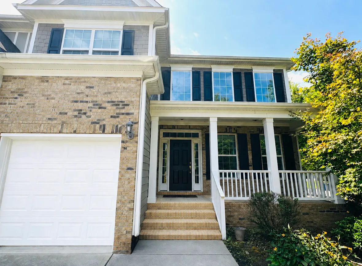 5 bed, 4133 sqft, $4,000 — Photo 3