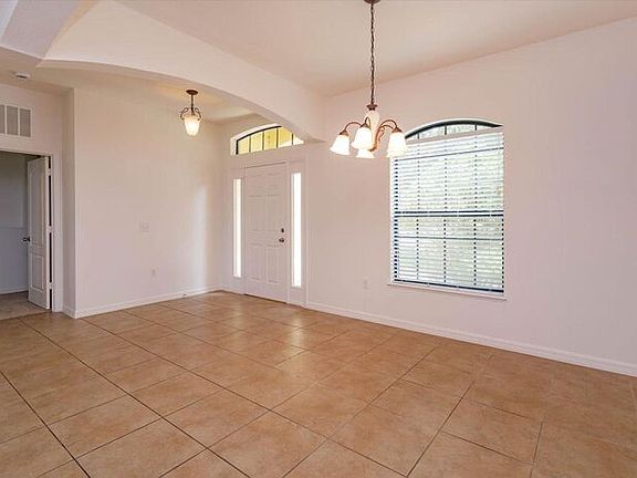 3rd image of 3904 Coastal Breeze Dr