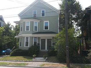 17 Nisbet St, Providence, RI 02906
