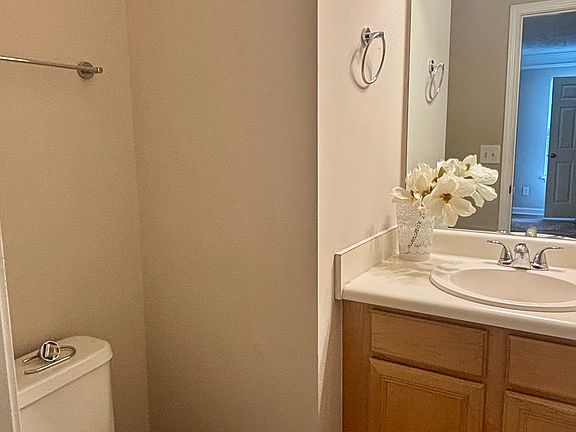 4th image of 1129 Vintage Pointe Dr