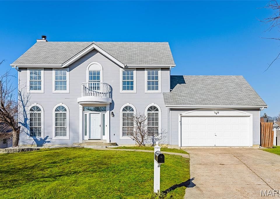 1st image of 30 Walnut Knoll Ct
