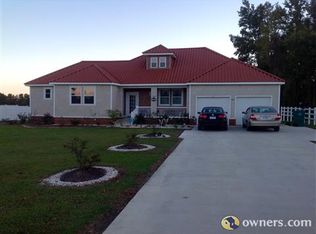53 Freedom Blvd, Whiteville, NC 28472