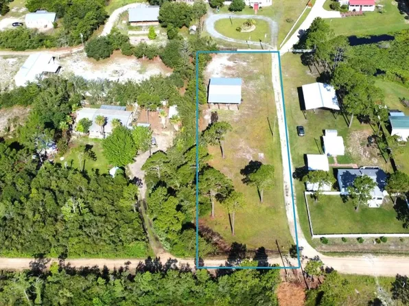 125 Patty Ln, Eastpoint, FL 32328