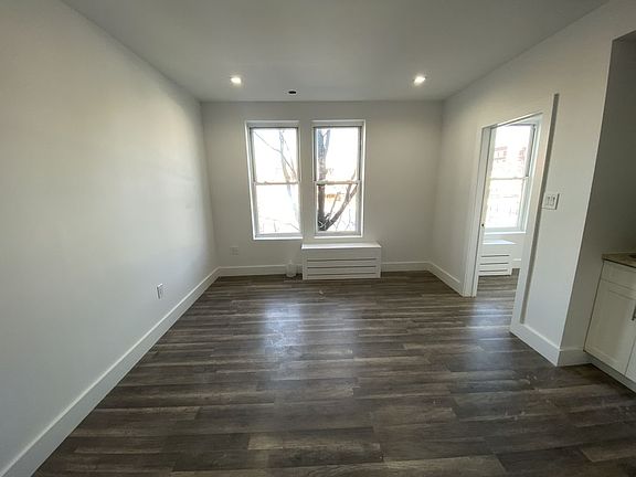 2nd image of 4811 45th St APT 2B