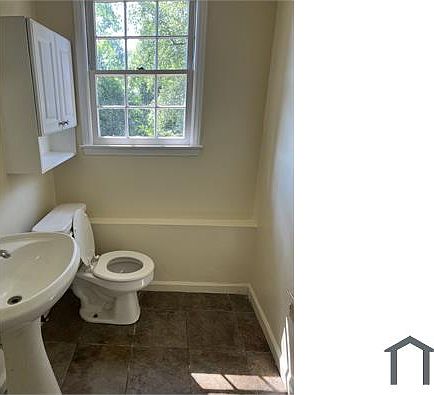 5th image of 459 Clover Hill Pl