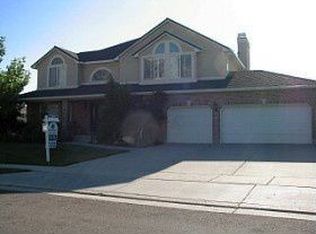 9210 S Wedgefield Dr, Sandy, UT 84093