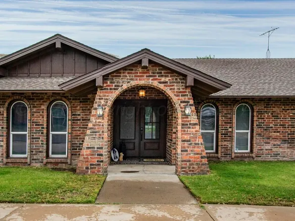 223 Skycrest St, Borger, TX 79007