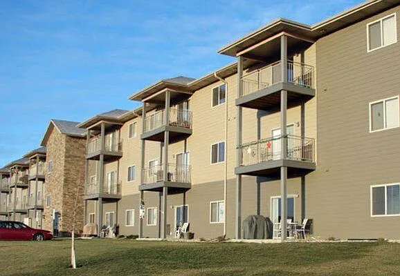 Paramount Estates 1 — Photo 2
