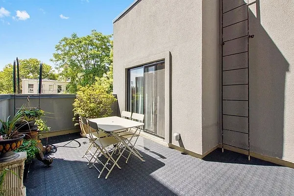 Rented by Brick&Mortar | media 22