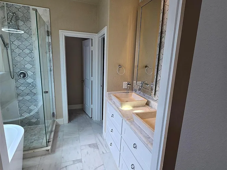 6119 Grassy Haven Ln — Photo 24
