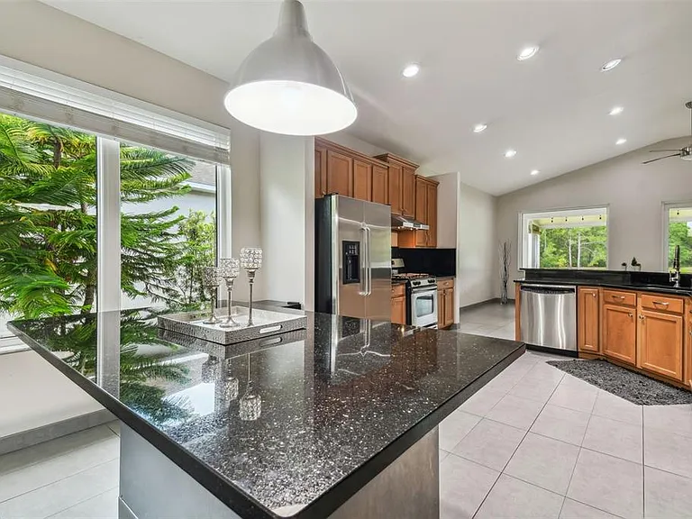 8208 Pinewood Run Ct — Photo 30