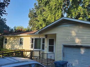 1319 N Fender Ave, Springfield, MO 65803