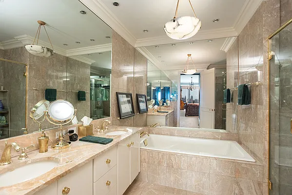 Sold by Trump International Realty | media 15