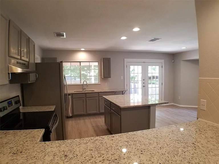 11208 Blairview Ln — Photo 13