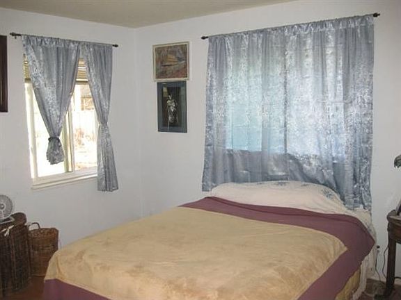 5th image of 1710 Silverwood Dr