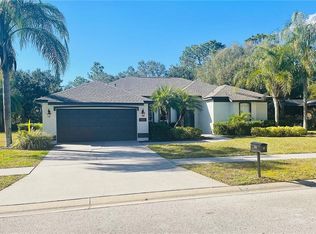 5721 Tanagerside Rd, Lithia, FL 33547