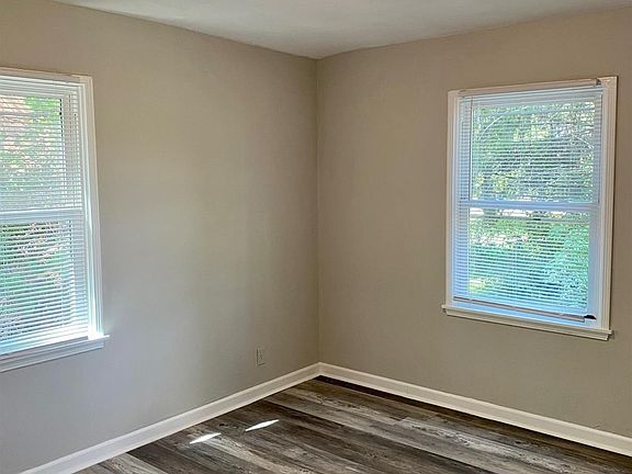 4th image of 7221 Bernard Ave