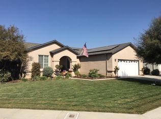597 W Lake St, Kingsburg, CA