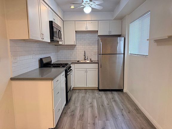 5th image of 149 S Spalding Dr #5