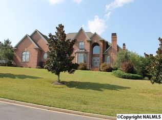 7104 Portobello Rd NW, Fort Payne, AL 35967