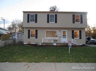22420 Stephens St, Saint Clair Shores, MI
