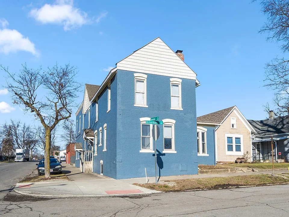 1006 Runnion Ave