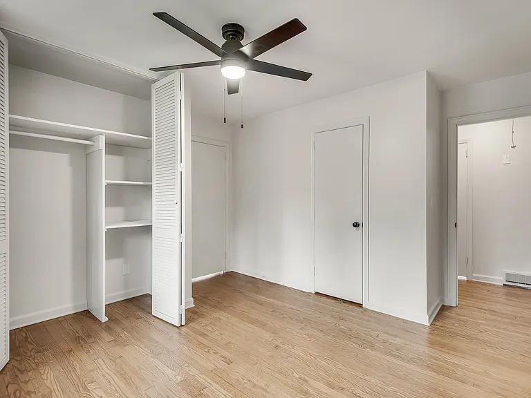 675 N Superior Ave — Photo 25