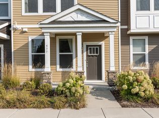 577 Satori Way, Chaska, MN 55318