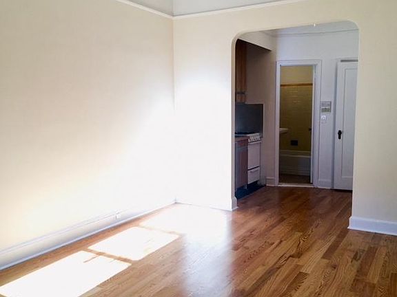 4th image of 237 E 54th St APT 2A