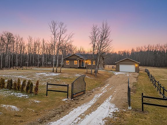 3rd image of 55108 Range Rd #15