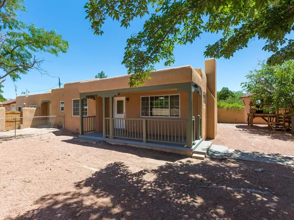 1220 Calle Del Sol NE, Albuquerque, NM 87106