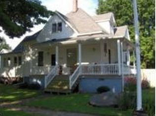 431 S Beech St, Arthur, IL 61911