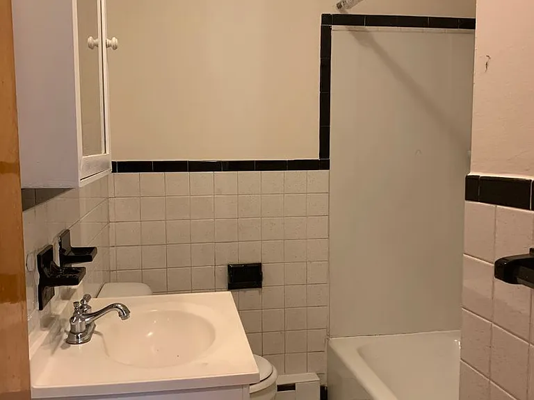 101 Sunset Ave — Photo 8
